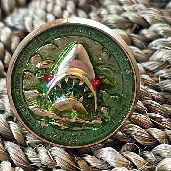 Original JAWS Movie 1975 Promotional Plastic Ring - Universal Studios Split Band - Picture 13 of 17